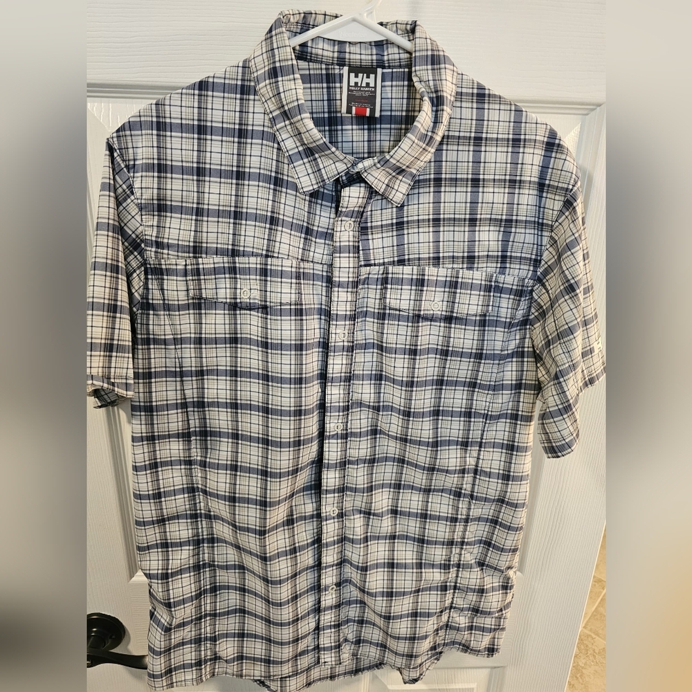 Helly Hansen snap up short sleeve, men's medium